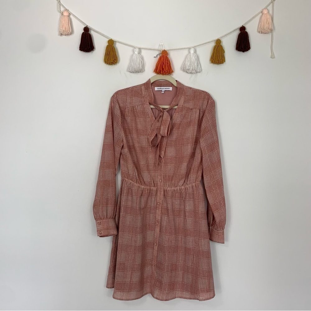 Cupcakes & Cashmere Tie Neck Dress Pink White Houndstooth Size Small
